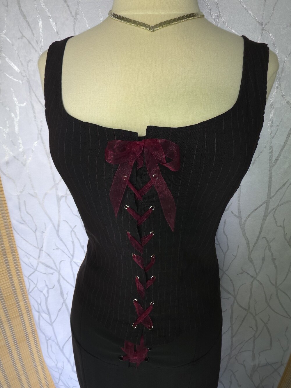 Vintage 90s y2k 2000s Corset Vest Top Black & Red Pinstripe Whimsygoth Office